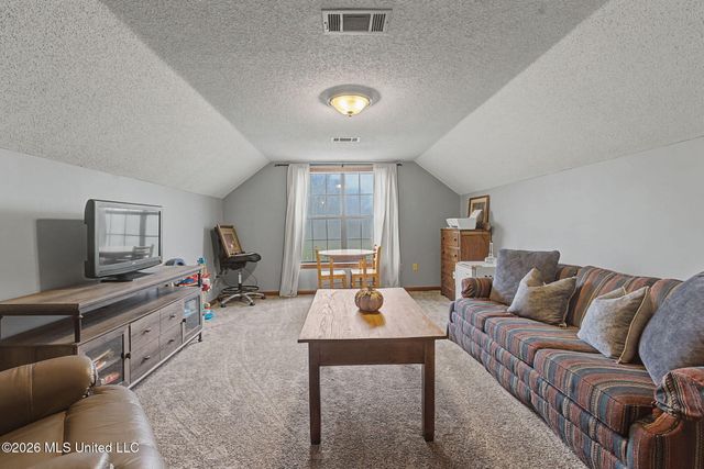 7630 Whitten Hill Drive, Olive Branch, MS 38654