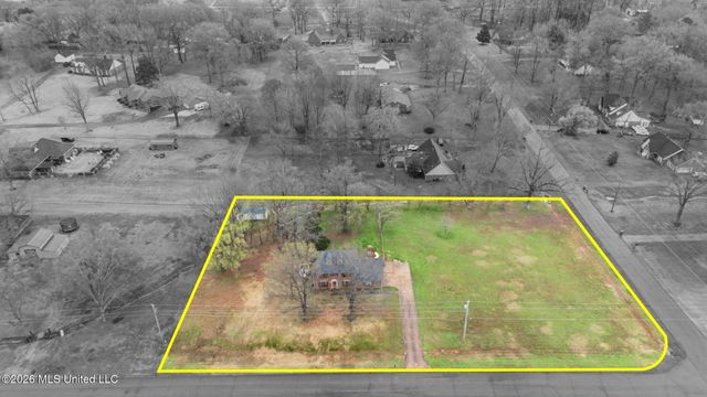 7630 Whitten Hill Drive, Olive Branch, MS 38654