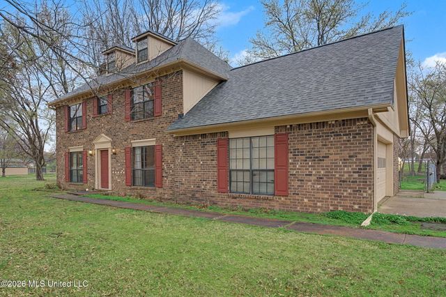 7630 Whitten Hill Drive, Olive Branch, MS 38654