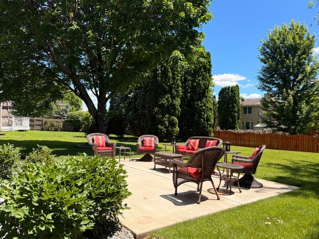 1102 Ravinia Court, Shorewood, IL 60404
