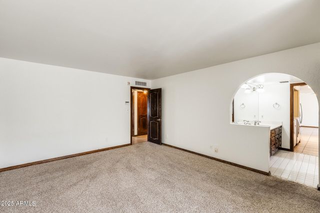 6142 N 13TH Street, Phoenix, AZ 85014