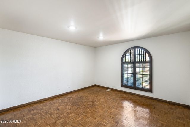 6142 N 13TH Street, Phoenix, AZ 85014