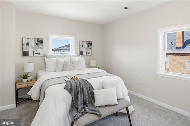 1802 PORTSHIP RD, Dundalk, MD 21222