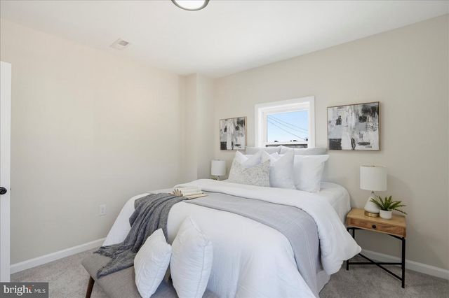 1802 PORTSHIP RD, Dundalk, MD 21222