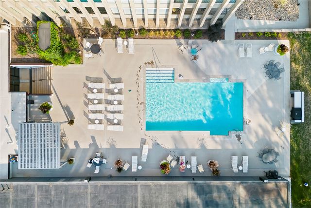 2222 1st Avenue NE 305, Cedar Rapids, IA 52402