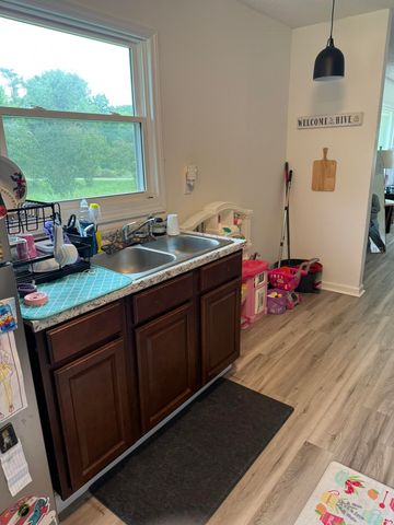 431 Charleston St N, Blacksburg, SC 29702