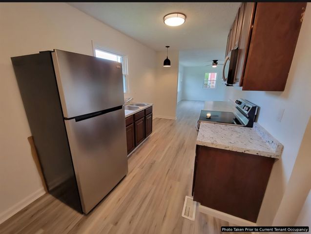 431 Charleston St N, Blacksburg, SC 29702