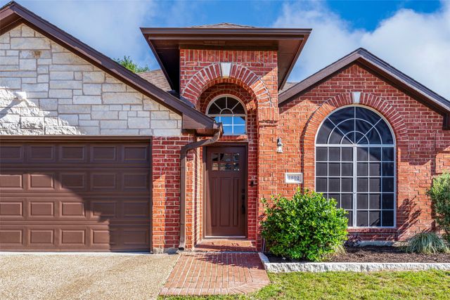 2802 Garden Oaks Place, Grand Prairie, TX 75052