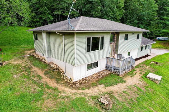 11828 Fairway Road, Sparta, WI 54656