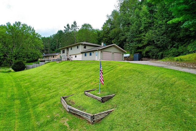 11828 Fairway Road, Sparta, WI 54656