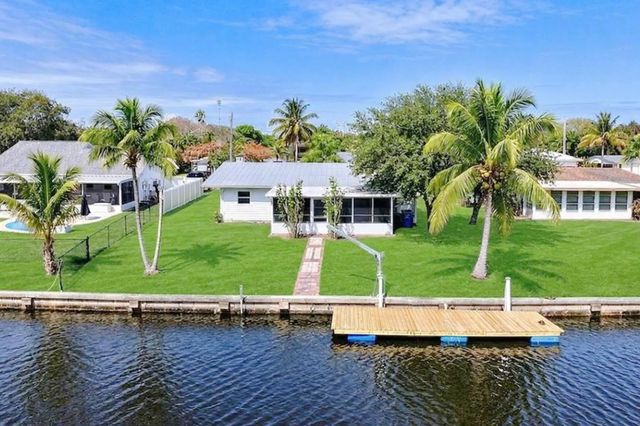 241 14th Place, Vero Beach, FL 32960