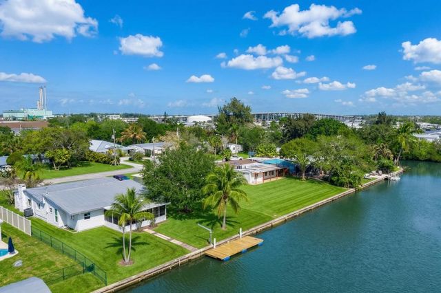241 14th Place, Vero Beach, FL 32960
