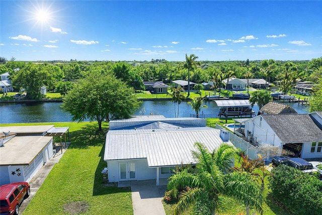 241 14th Place, Vero Beach, FL 32960