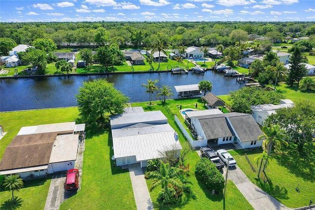 241 14th Place, Vero Beach, FL 32960