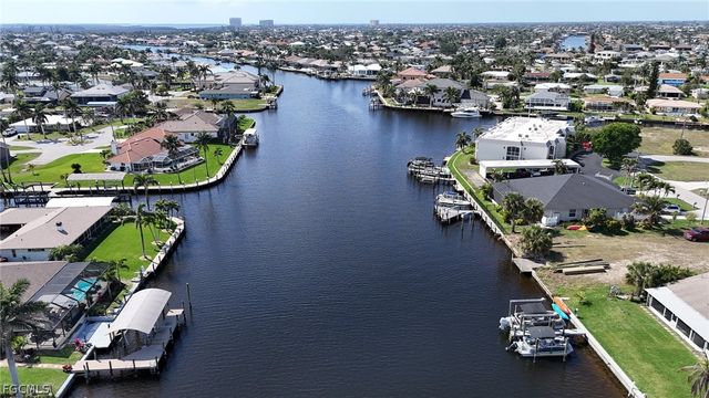 316 Tudor DR 1-2, Cape Coral, FL 33904