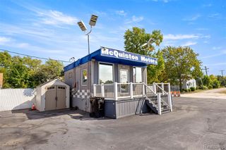 3017 Fort Street, Wyandotte, MI 48192