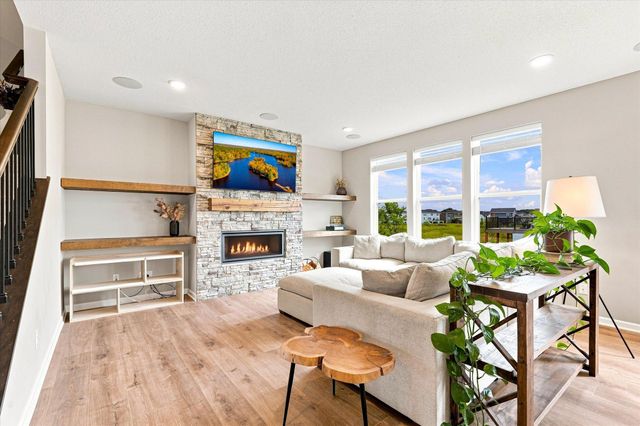4949 Obsidian Way, Victoria, MN 55386