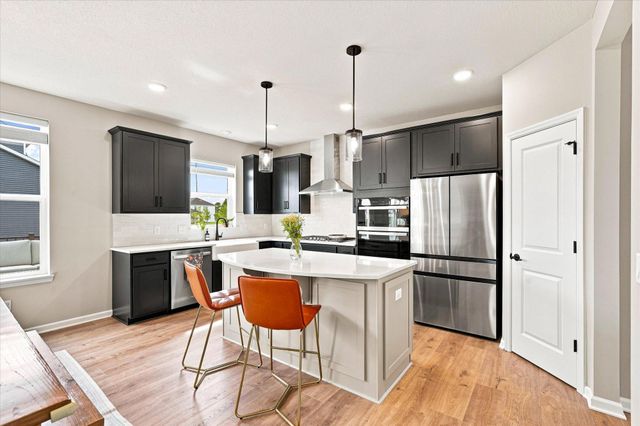 4949 Obsidian Way, Victoria, MN 55386