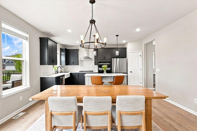 4949 Obsidian Way, Victoria, MN 55386