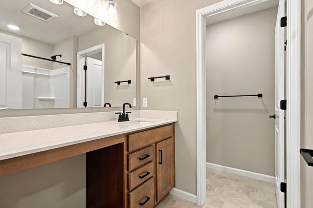 4949 Obsidian Way, Victoria, MN 55386