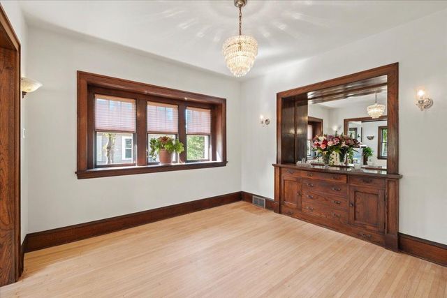 3620 15th Avenue S, Minneapolis, MN 55407