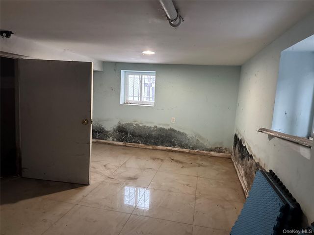 2431 Deerfield Road, Far Rockaway, NY 11691