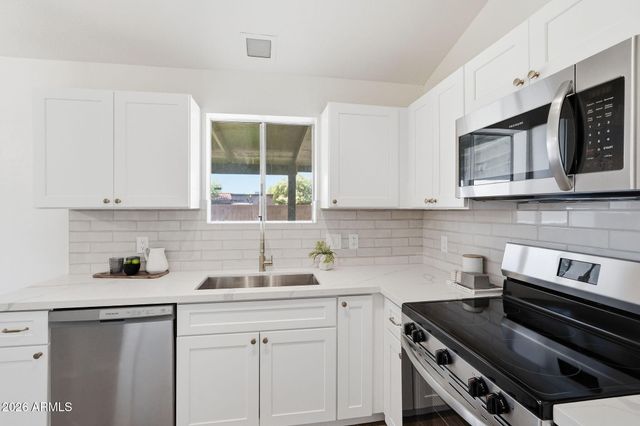 126 N COTTONWOOD Street, Chandler, AZ 85225