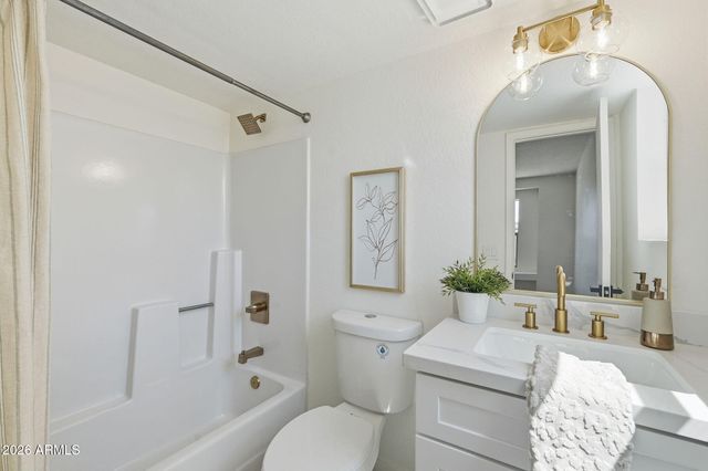 126 N COTTONWOOD Street, Chandler, AZ 85225