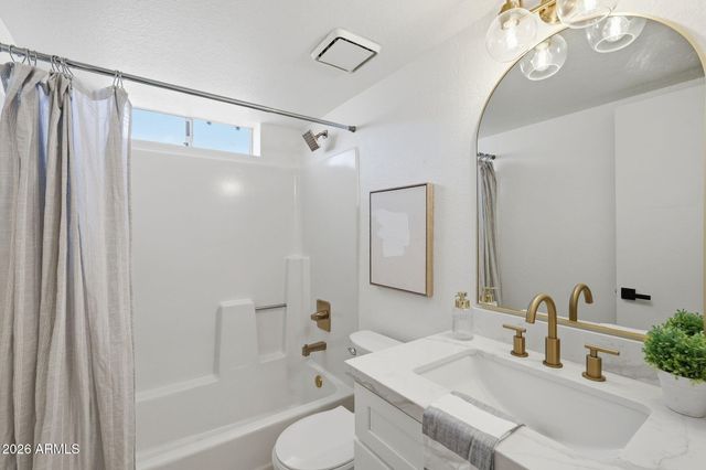 126 N COTTONWOOD Street, Chandler, AZ 85225