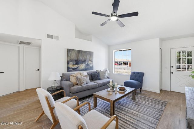 126 N COTTONWOOD Street, Chandler, AZ 85225