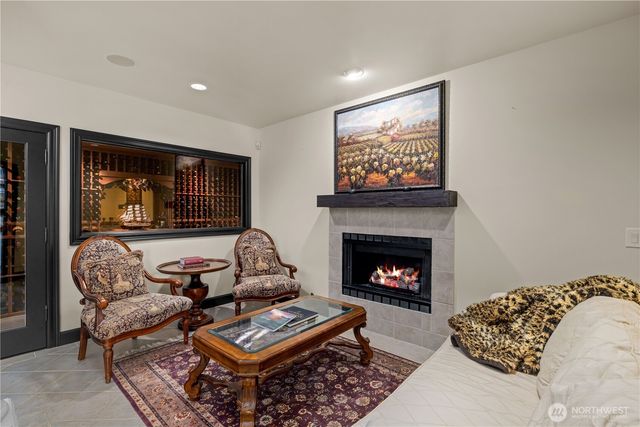 4145 Peregrine Point Way SE, Sammamish, WA 98075