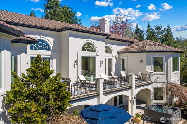 4145 Peregrine Point Way SE, Sammamish, WA 98075
