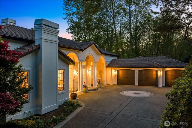 4145 Peregrine Point Way SE, Sammamish, WA 98075