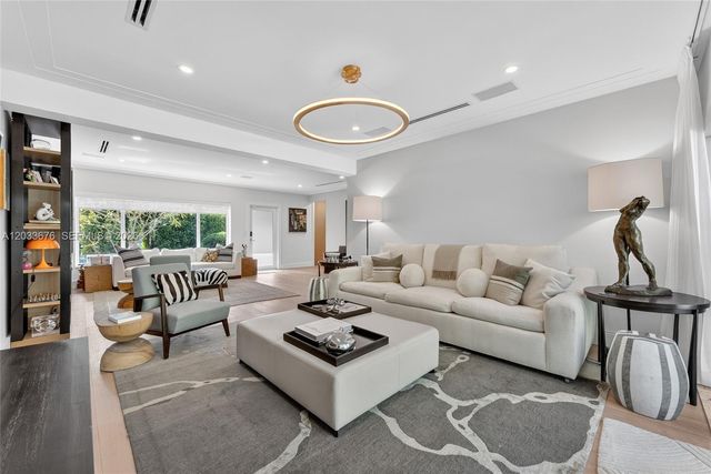 5314 Alton Road, Miami Beach, FL 33140