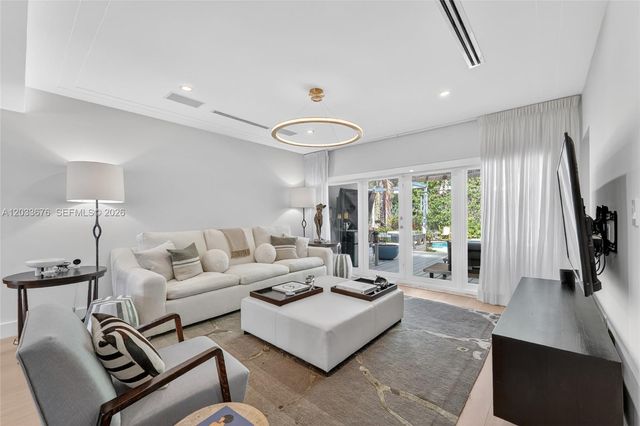 5314 Alton Road, Miami Beach, FL 33140