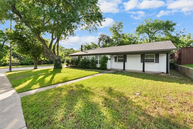1425 Oakhill Drive, Plano, TX 75075