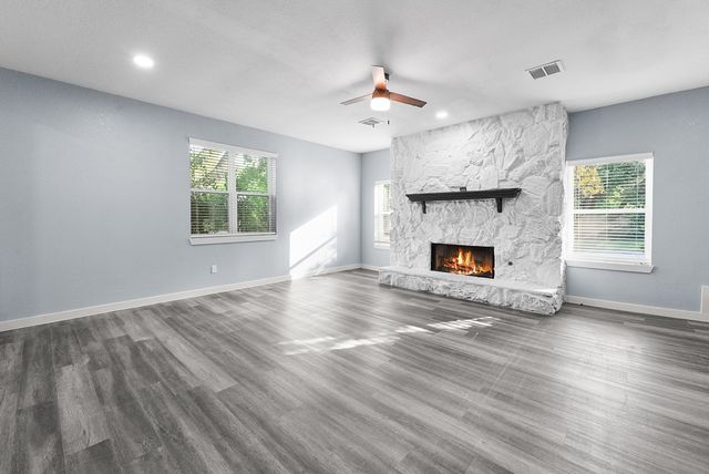 1425 Oakhill Drive, Plano, TX 75075