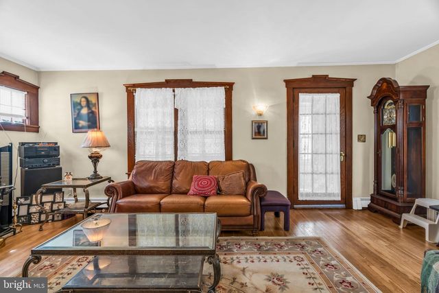 1281 LONGFELLOW AVE, Teaneck, NJ 07666