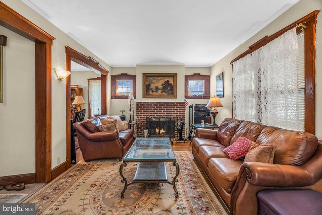 1281 LONGFELLOW AVE, Teaneck, NJ 07666