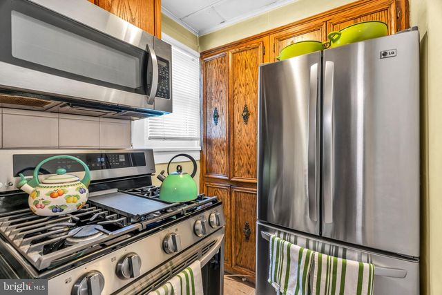 1281 LONGFELLOW AVE, Teaneck, NJ 07666