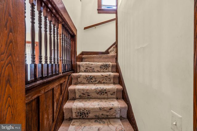 1281 LONGFELLOW AVE, Teaneck, NJ 07666