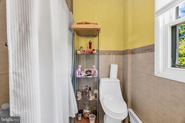 1281 LONGFELLOW AVE, Teaneck, NJ 07666
