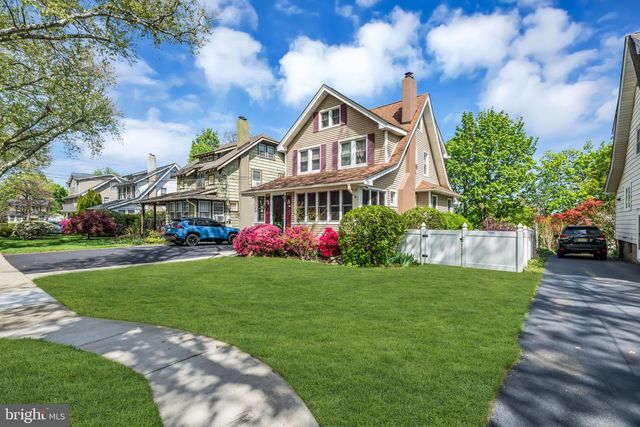 1281 LONGFELLOW AVE, Teaneck, NJ 07666