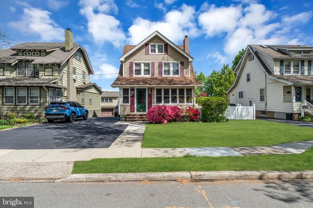 1281 LONGFELLOW AVE, Teaneck, NJ 07666