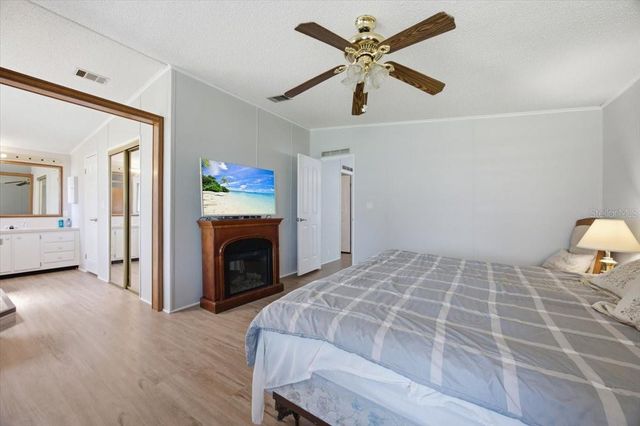 2679 LAKE GRASSMERE CIRCLE 903, Zellwood, FL 32798