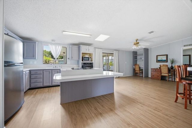 2679 LAKE GRASSMERE CIRCLE 903, Zellwood, FL 32798