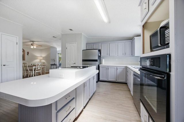 2679 LAKE GRASSMERE CIRCLE 903, Zellwood, FL 32798