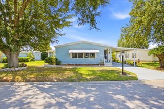 2679 LAKE GRASSMERE CIRCLE 903, Zellwood, FL 32798