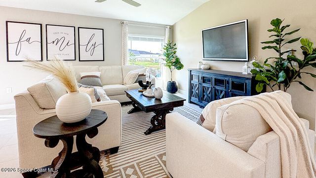 1621 Ellsworth Circle SW, Palm Bay, FL 32908