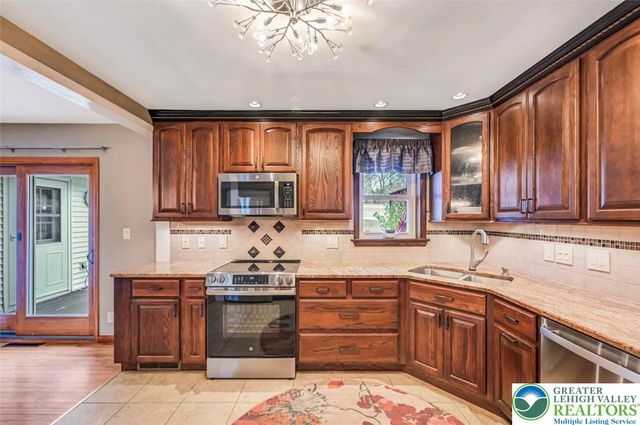 100 Marguerite Street, East Stroudsburg, PA 18301